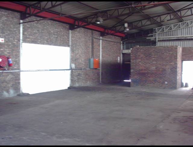Warehouse property to rent in ANDERBOLT
